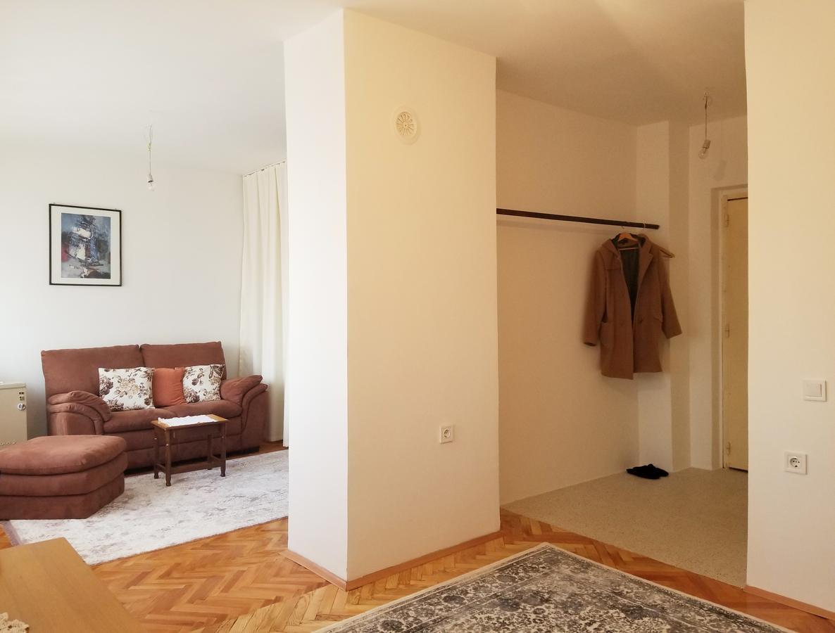 Super Central & Panoramic - Leo'S Apartment Prishtine Bagian luar foto