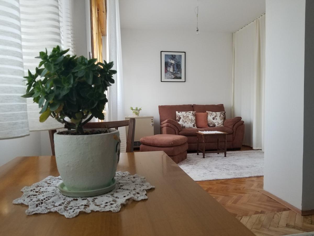 Super Central & Panoramic - Leo'S Apartment Prishtine Bagian luar foto